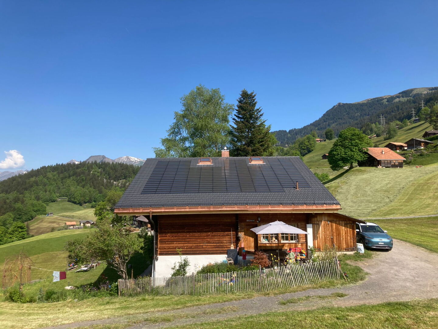 Dachsanierung und PV-Anlage mit Solarziegel